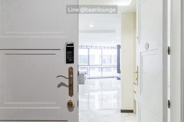 picture Pet Friendly condo at President Park Sukumvit 24 Oak Buildng - 6/12