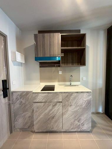 picture Aspire Onnut Station 1 bed 1 bath size 30 sqm 28+ floor can negotiate.         Line : @apopplace - 6/10