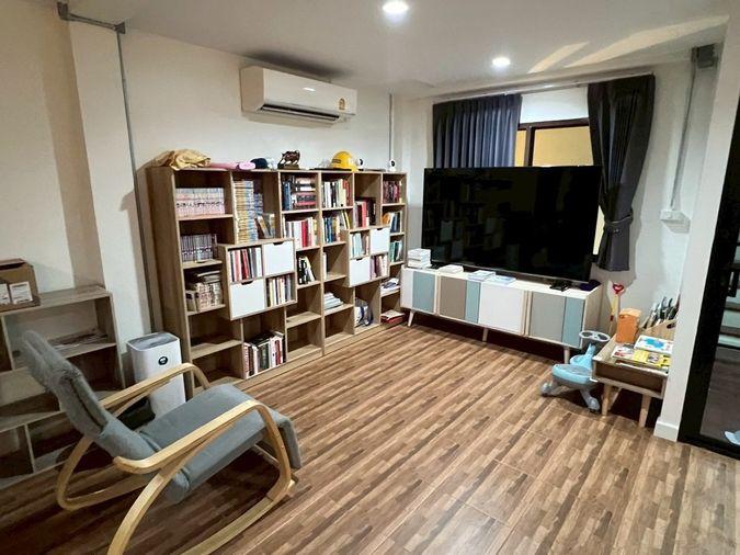 รูป เช่าทาวน์เฮาส์ หลังมุม ตกแต่งอย่างดี พร้อมห้องฟิตเนส ลาดพร้าว 15 - รูปที่ 4/10