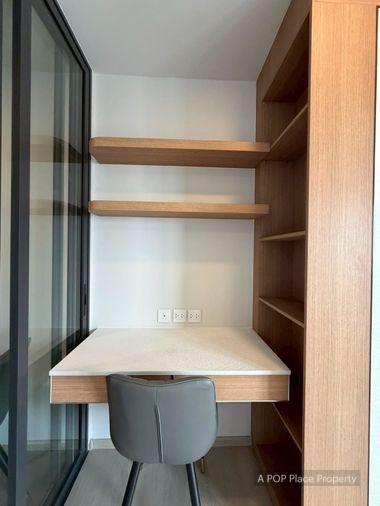 picture Aspire Onnut Station 1 bed 1 bath size 30 sqm 28+ floor can negotiate. Line : @apopplace - 8/10