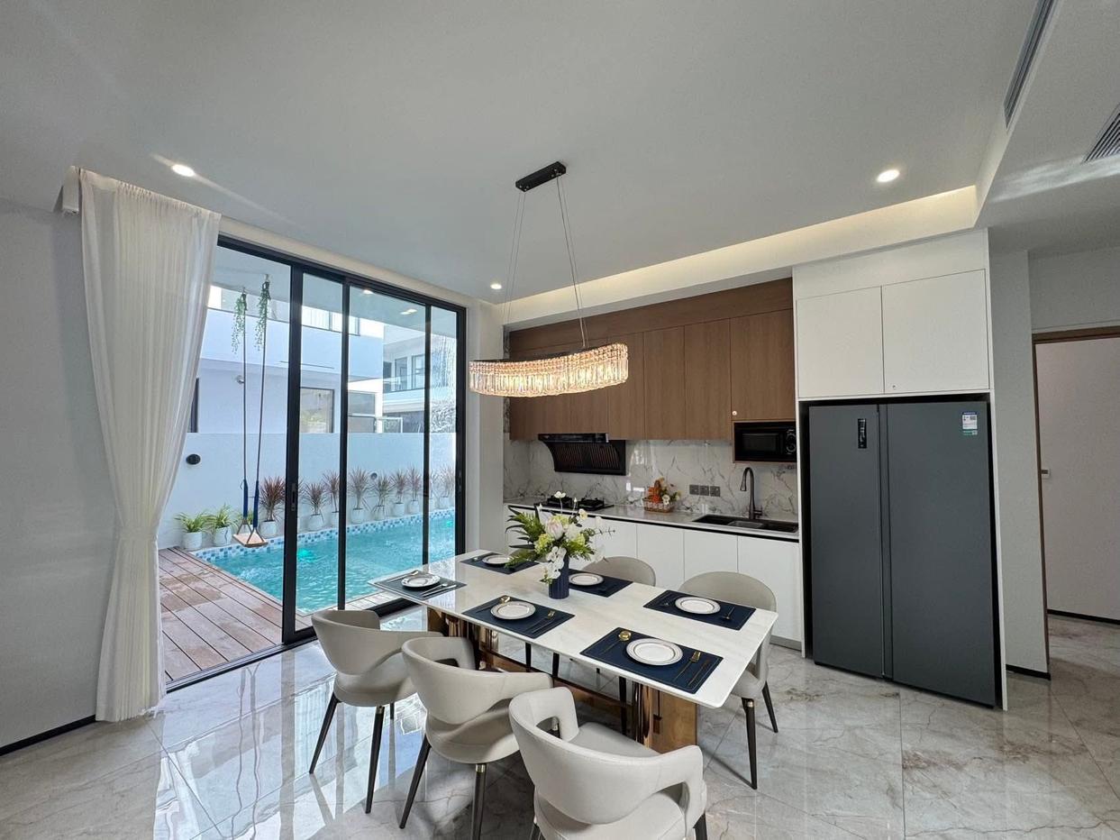 รูป Pool Villa for sale in Jomtien Pattaya with 5 Bedrooms - รูปที่ 2/13