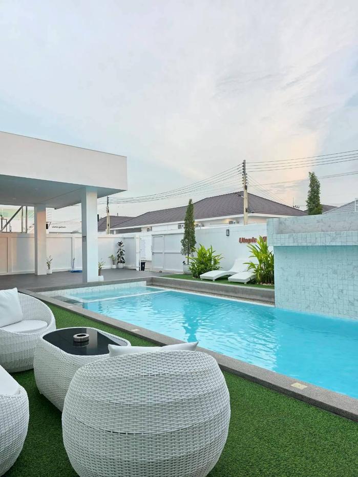 picture Pool Villa for Sale in Huay Yai Ready to Operate Business - 2/17