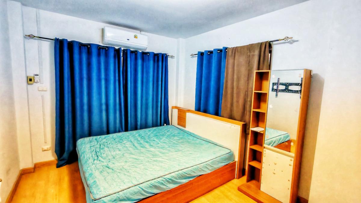 picture 🚗 Detached House on 40 Sq.Wa Near BTS | Parking for 4 Cars | Easy Access! - 5/13