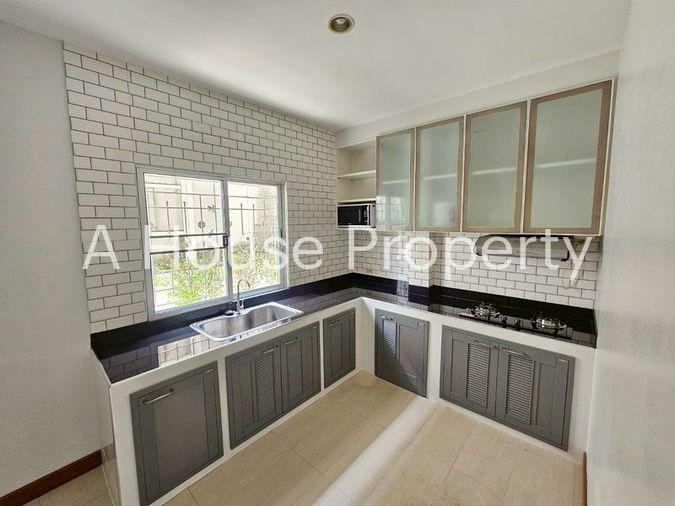 รูป ขายบ้านเดี่ยวมือสอง โครงการ บ้านศรีนครินทร์ ศรีราชา ชลบุรี - รูปที่ 7/16