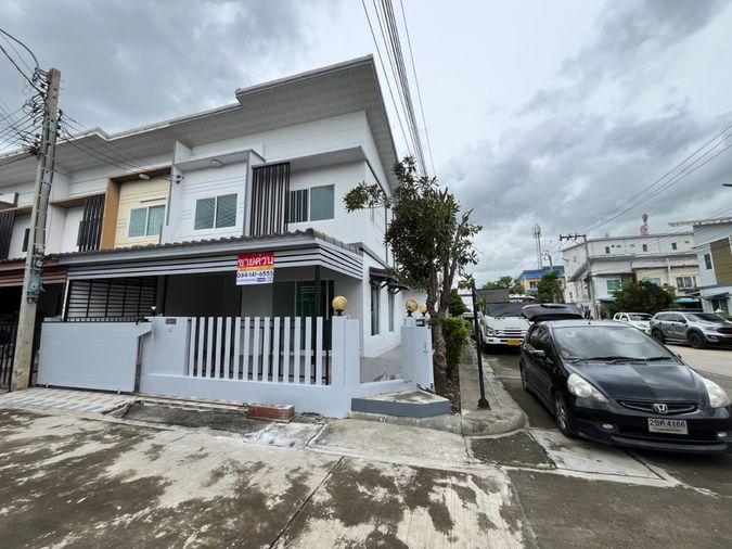 รูป ทาวน์เฮ้าส์ 2 ชั้น โครงการ เดอะโมดิช บางบัวทอง (หลังมุม) (Renovate)  ถนนลำโพ-วัดศรีเขตขันวนาราม ตำบลลำโพ บางบัวทอง นนทบุรี (ราคาถูก!  2,090,000 บาท ) - รูปที่ 2/36