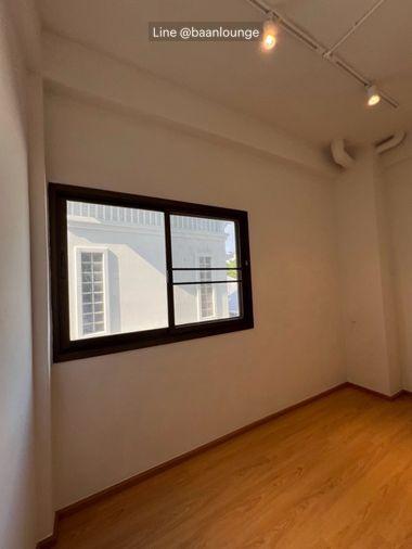 picture townhome for rent Charoen Nakhon 14 near BTS Krung Thon Buri. - 7/18