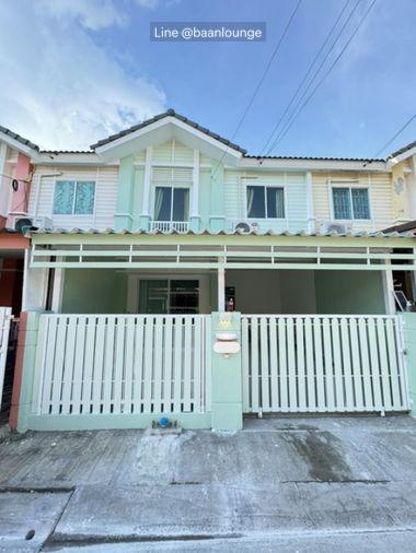 picture Townhouse, Pruksa Ville 53 Phase 2 3 bedrooms, 2 bathrooms Kitchen and carport roof extensions completed - 1/17