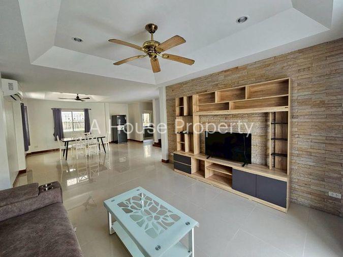 picture Selling a used detached house in the Baan Srinakarin project, Sriracha, Chonburi. - 3/16