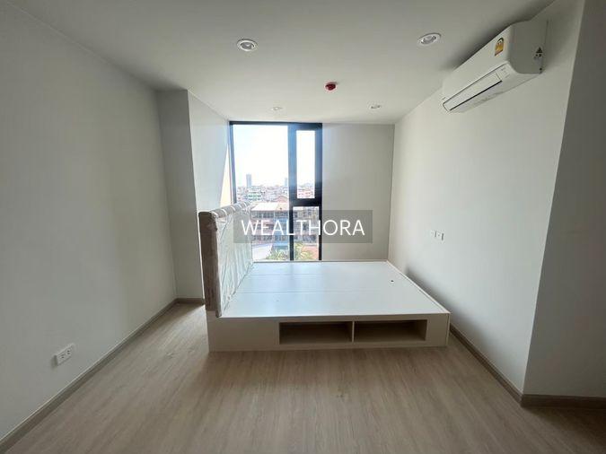 picture Thana Astra Sathorn-Chan Condominium - 3/9