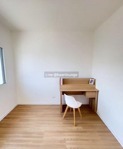 picture Corner unit at Habitown Nest. Townhome 2 stories - 5/6