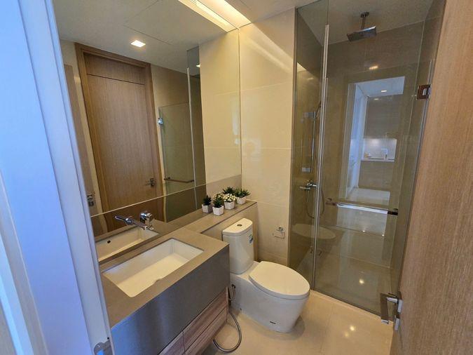 รูป ✨ The ESSE Asoke ชั้น 36! 2 นอน วิวเมือง 🏙️ หรูหราใจกลางอโศก ใกล้ BTS ✨ เพียง 68,000 บาท/เดือน! ห้ามพลาด! 💖 (DSG457) - รูปที่ 5/10