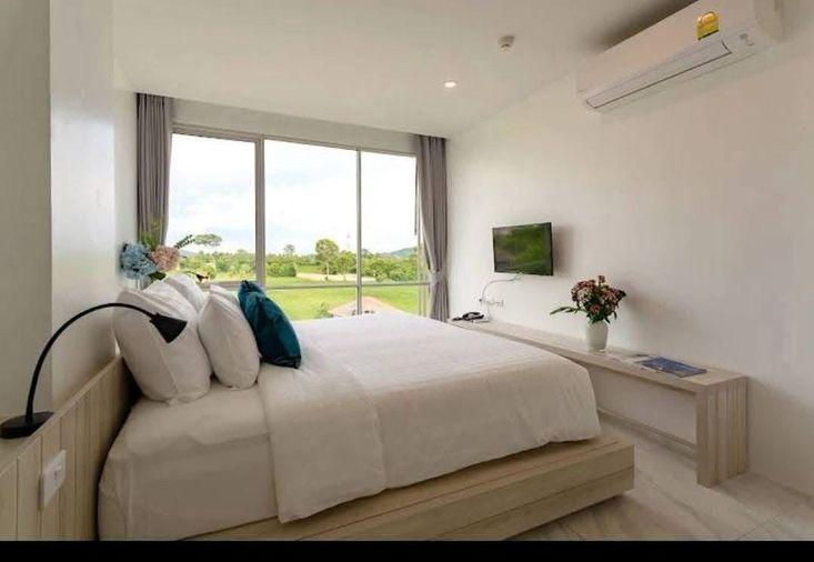 picture Beachfront hotel for sale in Sattahip, Chonburi. A prime location. - 5/11