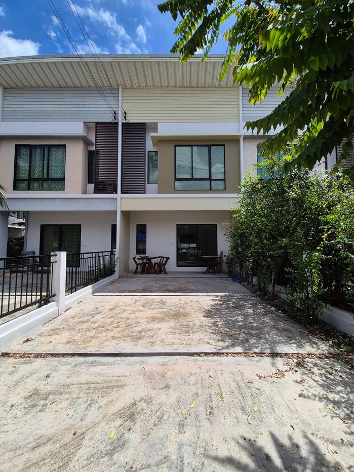 รูป 🌿 ทาวน์เฮาส์รีโนเวทใหม่ หน้าบ้านโล่งไม่ชนใคร! ลึกสะใจถึง 9 เมตร! โมดิวิลล่า บางบัวทอง | ใกล้เซ็นทรัลเวสต์เกตแค่ 5 นาที | 2.39 ลบ. ✨ - รูปที่ 7/9