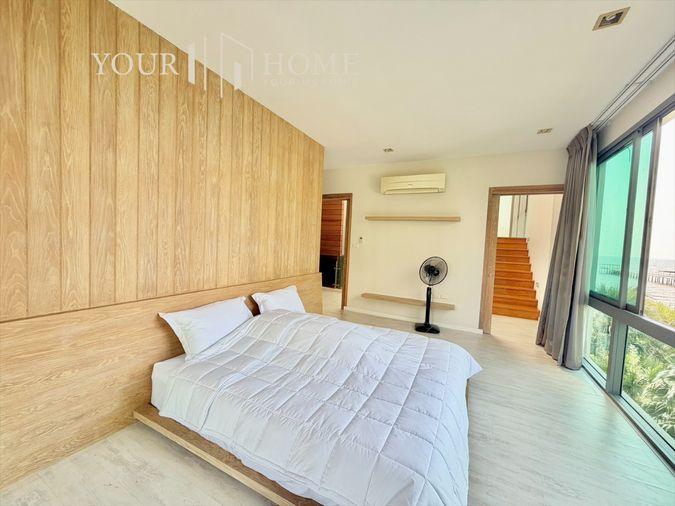 picture Turn Your Home into a Seaside Retreat - Luxury Beachfront House with Private Pool – Bangsaen - 10/35