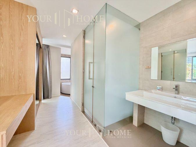 picture Turn Your Home into a Seaside Retreat - Luxury Beachfront House with Private Pool – Bangsaen - 9/35