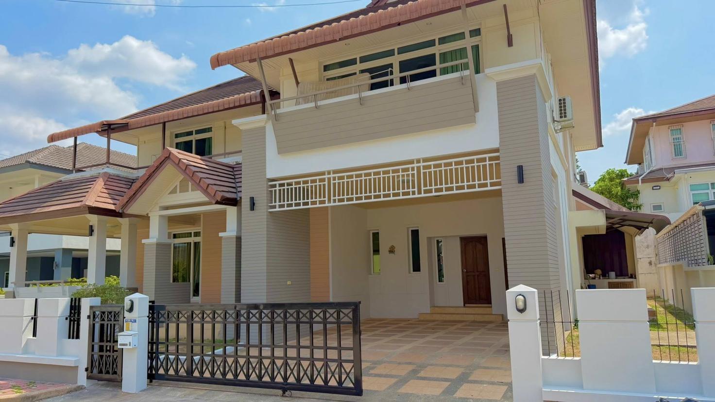 รูป House 5 Bedroom for Rent in Thung Klom Tanman East Pattaya - รูปที่ 1/7