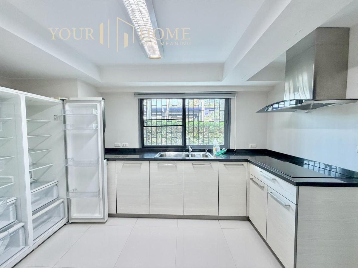picture Turn Your Home into a Seaside Retreat - Luxury Beachfront House with Private Pool – Bangsaen - 31/35