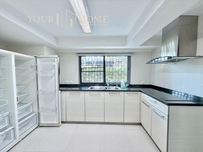 picture Turn Your Home into a Seaside Retreat - Luxury Beachfront House with Private Pool – Bangsaen - 31/35