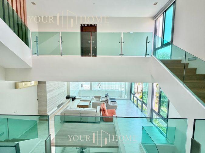 picture Turn Your Home into a Seaside Retreat - Luxury Beachfront House with Private Pool – Bangsaen - 16/35