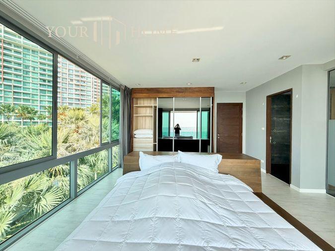 picture Turn Your Home into a Seaside Retreat - Luxury Beachfront House with Private Pool – Bangsaen - 15/35