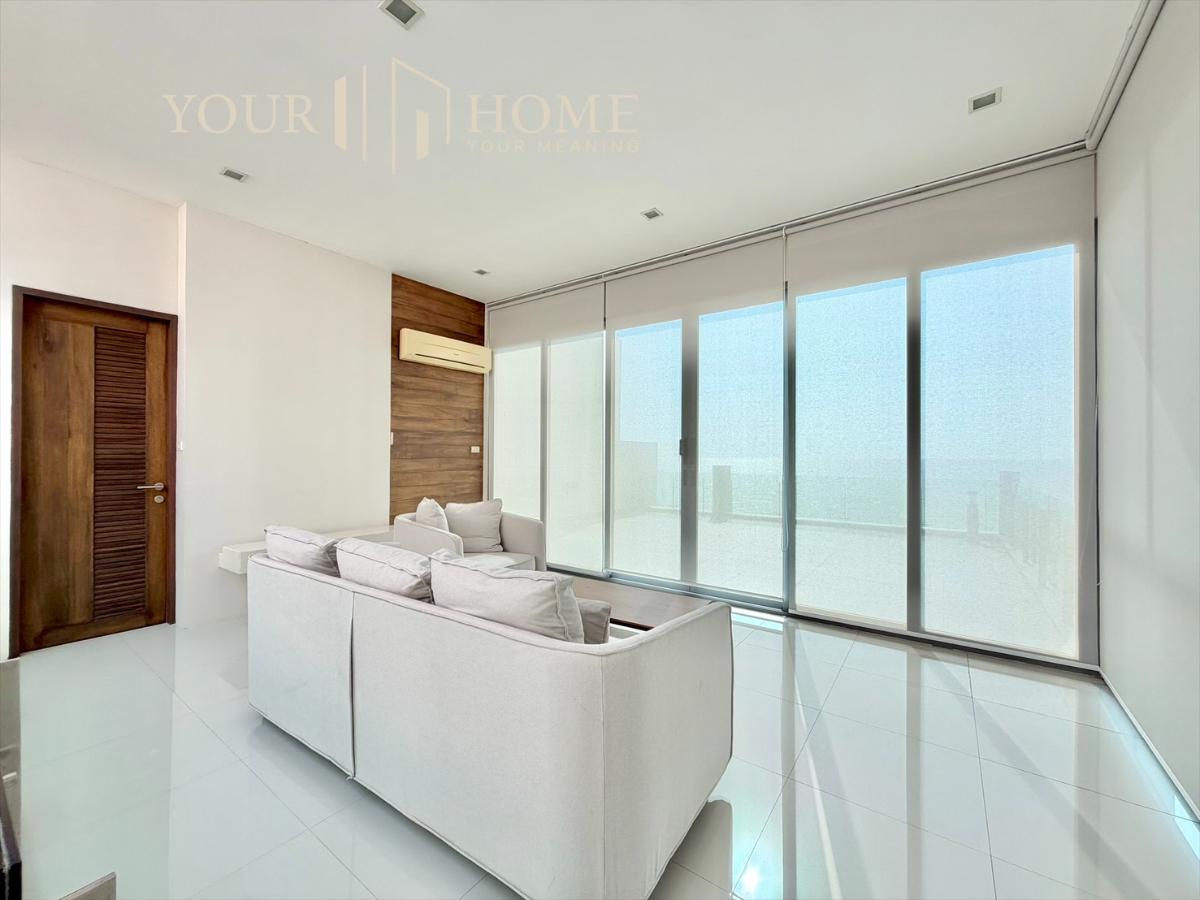 picture Turn Your Home into a Seaside Retreat - Luxury Beachfront House with Private Pool – Bangsaen - 6/35