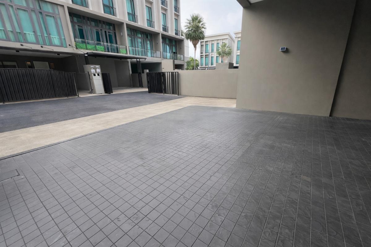 รูป ขายทาวน์โฮมหรู 4 ชั้น PATIO รัชโยธิน | ใกล้ BTS รัชโยธิน และ MRT พหลโยธิน | บิวท์อินทั้งหลัง พื้นที่ 320 ตร.ม. พร้อมเข้าอยู่ - รูปที่ 3/41