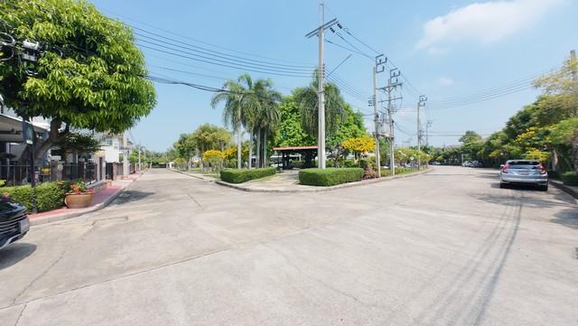 picture Beautiful corner house for sale in Chaengwattana. Ready to move in. - 5/31