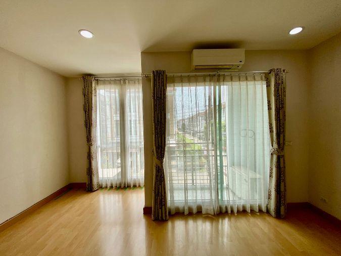 รูป ขายทาวน์โฮม 3 ชั้น บ้านกลางเมือง ลาดพร้าว 87 | บ้านเปล่า แต่งได้ตามสไตล์ | ทำเลเมือง เดินทางสะดวก - รูปที่ 17/40
