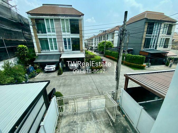 รูป ขายทาวน์โฮม 3 ชั้น บ้านกลางเมือง ลาดพร้าว 87 | บ้านเปล่า แต่งได้ตามสไตล์ | ทำเลเมือง เดินทางสะดวก - รูปที่ 19/40
