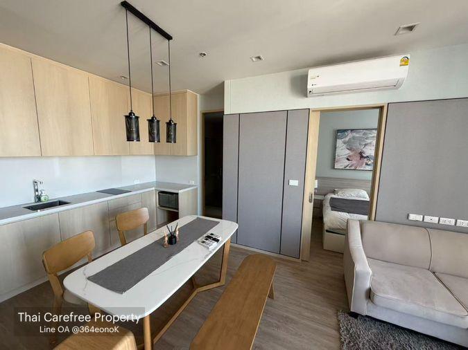 picture Noble State 39 2 Bedroom THB 65,000/month Combined from two 35 sqm one-bedroom units, huge living room - 1/18