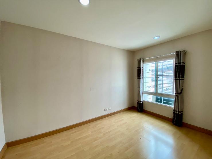 รูป ขายทาวน์โฮม 3 ชั้น บ้านกลางเมือง ลาดพร้าว 87 | บ้านเปล่า แต่งได้ตามสไตล์ | ทำเลเมือง เดินทางสะดวก - รูปที่ 23/40