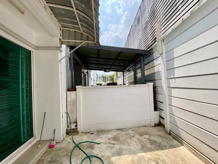 รูป ขายทาวน์โฮม 3 ชั้น บ้านกลางเมือง ลาดพร้าว 87 | บ้านเปล่า แต่งได้ตามสไตล์ | ทำเลเมือง เดินทางสะดวก - รูปที่ 31/40