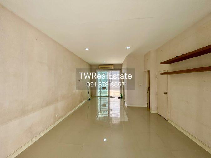 รูป ขายทาวน์โฮม 3 ชั้น บ้านกลางเมือง ลาดพร้าว 87 | บ้านเปล่า แต่งได้ตามสไตล์ | ทำเลเมือง เดินทางสะดวก - รูปที่ 29/40