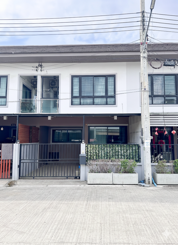 รูป 2 Storey Townhouse 2 Bedroom East Pattaya - รูปที่ 1/6