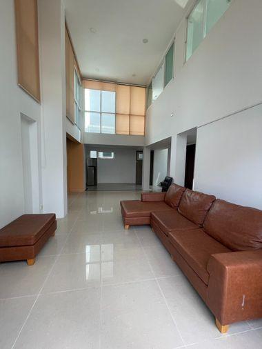 picture [PRIME EKKAMAI] Modern 3.5-Story Townhome | Ideal for Home Office & AirBnB 🏡 - 2/12