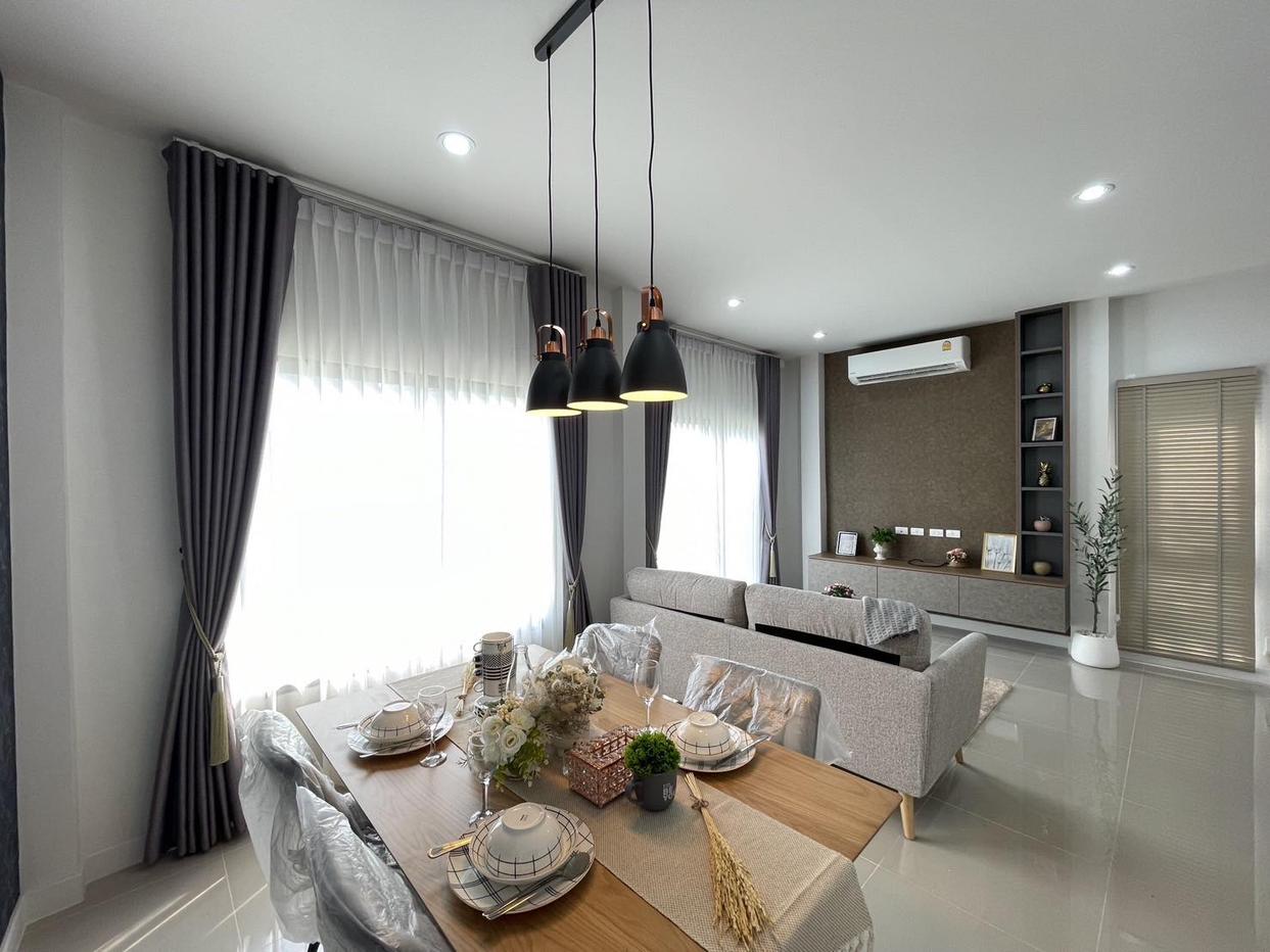 picture 4 Bedroom Modern Family Home North Pattaya - 5/15