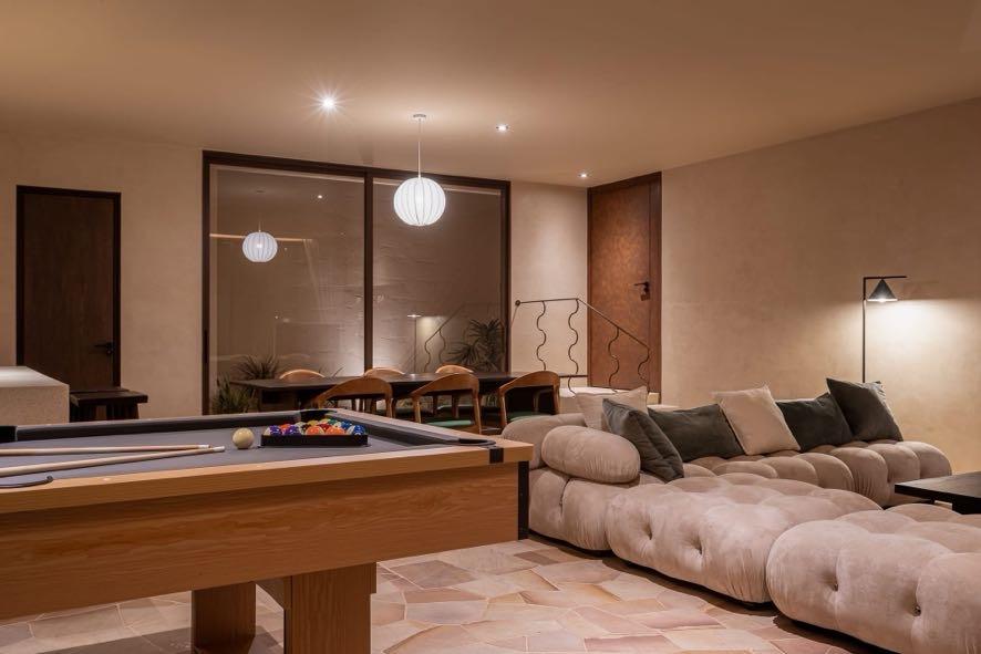 picture Luxury 5 Bedroom Pool Villa for Sale Thappraya Road - 4/22