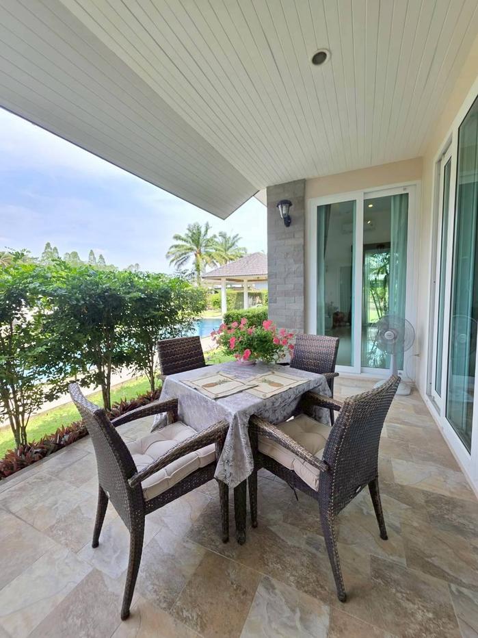 รูป Pool View Villa 3 Bedroom for sale Huai Yai Pattaya - รูปที่ 4/20