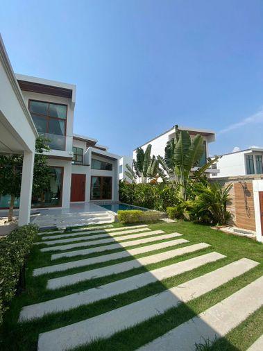 รูป ขายพูลวิลล่าหรูสไตล์ Tropical Luxury โครงการ แอทโมสไพร์ม วิลล่า พัทยา  - รูปที่ 1/7