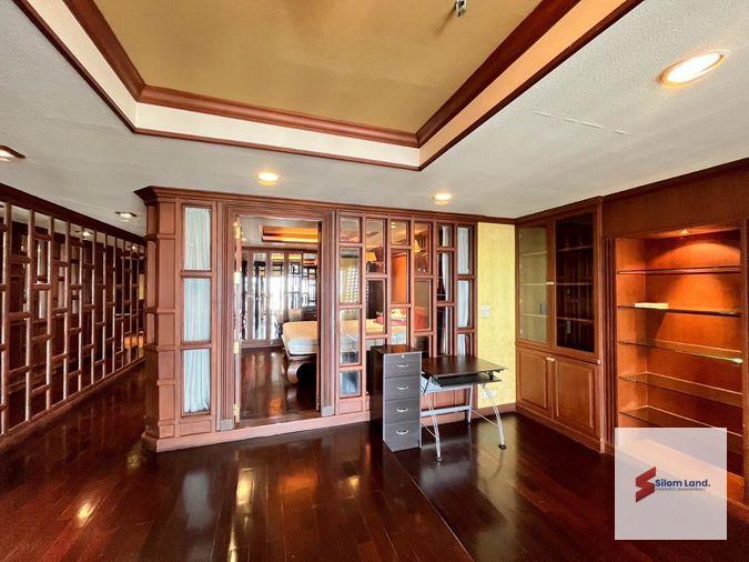 picture RS5230 Condo for Rent: State Tower Silom, near BTS Saphan Taksin - 10/17