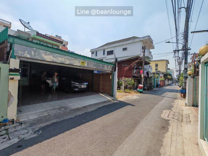 รูป ใกล้ถนนใหญ่ เซ็นทรัล โลตัส MRT บางยี่ขัน ขายบ้าน 2 ชั้น ซอยจรัญสนิทวงศ์ 57 มีประตูรั้วรีโมท - รูปที่ 2/14
