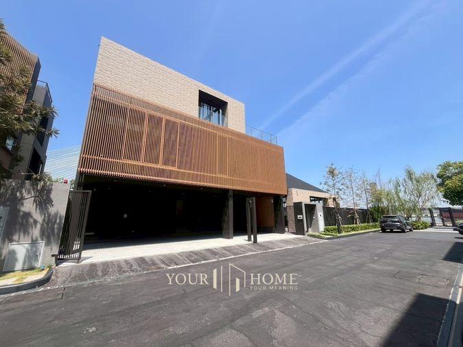picture Exclusive Riverfront Residence at Noble Aqua Riverfront Ratburana Spacious 5-Bedroom Riverfront House with Guest House - 1/29