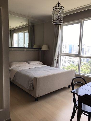 รูป P-43469 วิวเมืองสวย! เฮช คิว บาย แสนสิริ 1 Bed พร้อมเฟอร์ฯหรู ใกล้ BTS ทองหล่อ : วัฒนา | Line Id @easythaihome | 085-592-2897 - รูปที่ 1/21