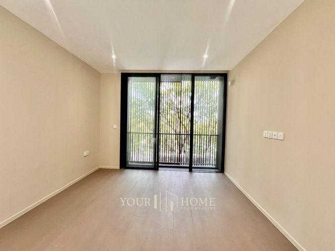 picture Exclusive Riverfront Residence at Noble Aqua Riverfront Ratburana Spacious 5-Bedroom Riverfront House with Guest House - 11/29