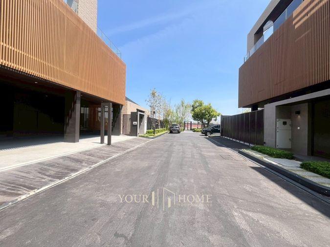 picture Exclusive Riverfront Residence at Noble Aqua Riverfront Ratburana Spacious 5-Bedroom Riverfront House with Guest House - 13/29