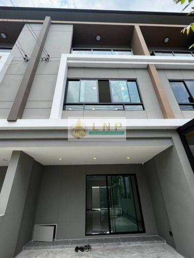 รูป 🏠 ให้เช่าบ้าน : Premium Place Phaholyothin - Ramintra (พรีเมียม เพลส พหลโยธิน - รามอินทรา) รหัสทรัพย์ | 📌LNP-H854 - รูปที่ 2/40