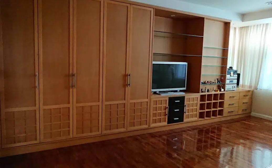รูป ขายคอนโด 3 ห้องนอน  4 ห้องน้ำ Sailom Suite (สายลม สวีท)  ขนาด  250 ตรม. ชั้น 4  ที่จอดรถ 3 คัน  BTS รัชโยธิน   สามารถจดทะเบียนบริษัทได้ - รูปที่ 3/11