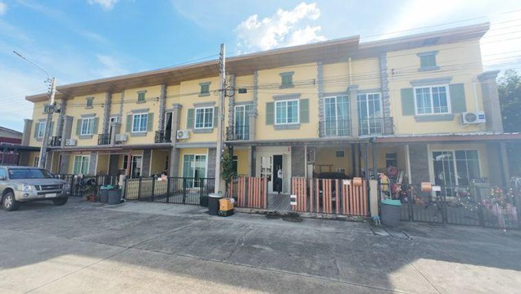 picture Townhouse Golden Town On Nut-Pattanakarn - 2/30