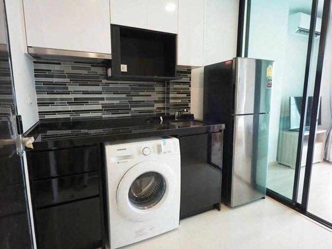 picture Beautiful, cozy room in the city center. Spacious area, convenient transportation, close to BTS Chong Nonsi | Code DS2196 Line: @Dstay - 3/3