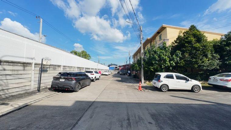 picture Townhouse Golden Town On Nut-Pattanakarn - 3/30